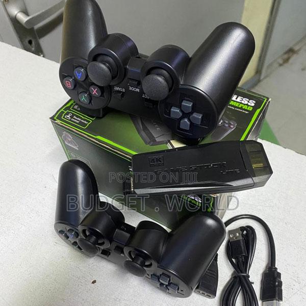 Black Wireless Gamepad With Receiver - main view