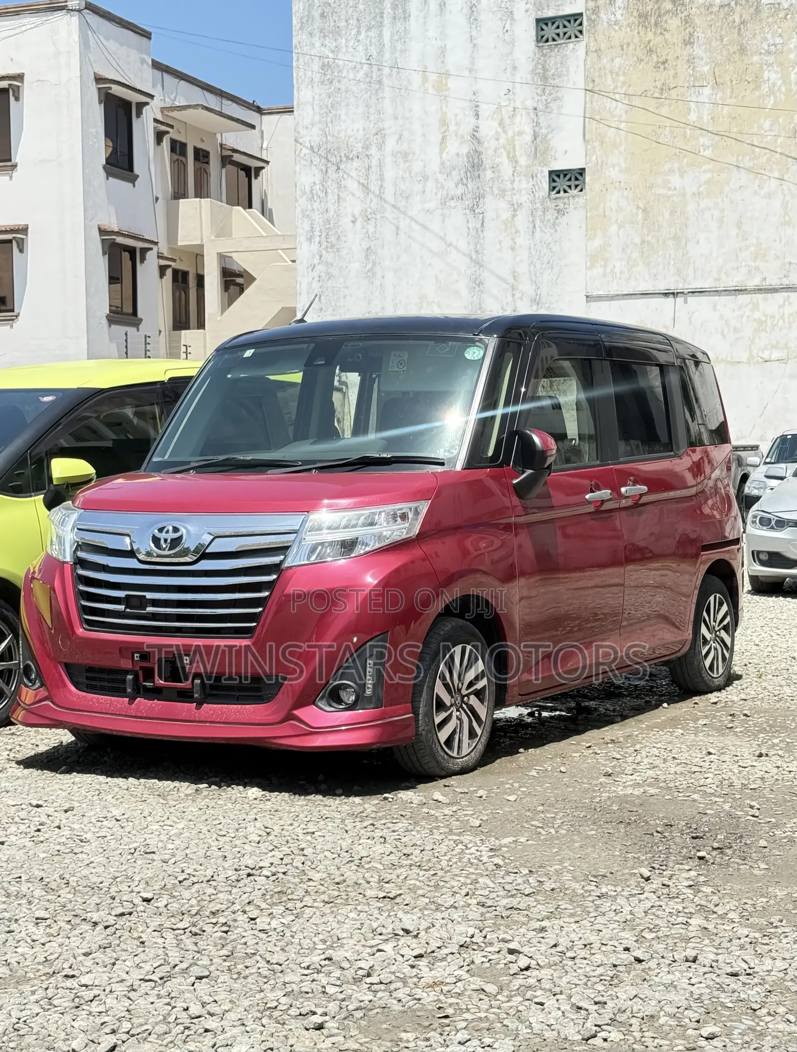 Toyota Tank 1.0 G-T FWD 2019 Maroon