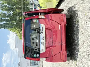 Toyota Tank 1.0 G-T FWD 2019 Maroon