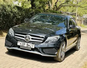 Mercedes-Benz C200 2016 Black
