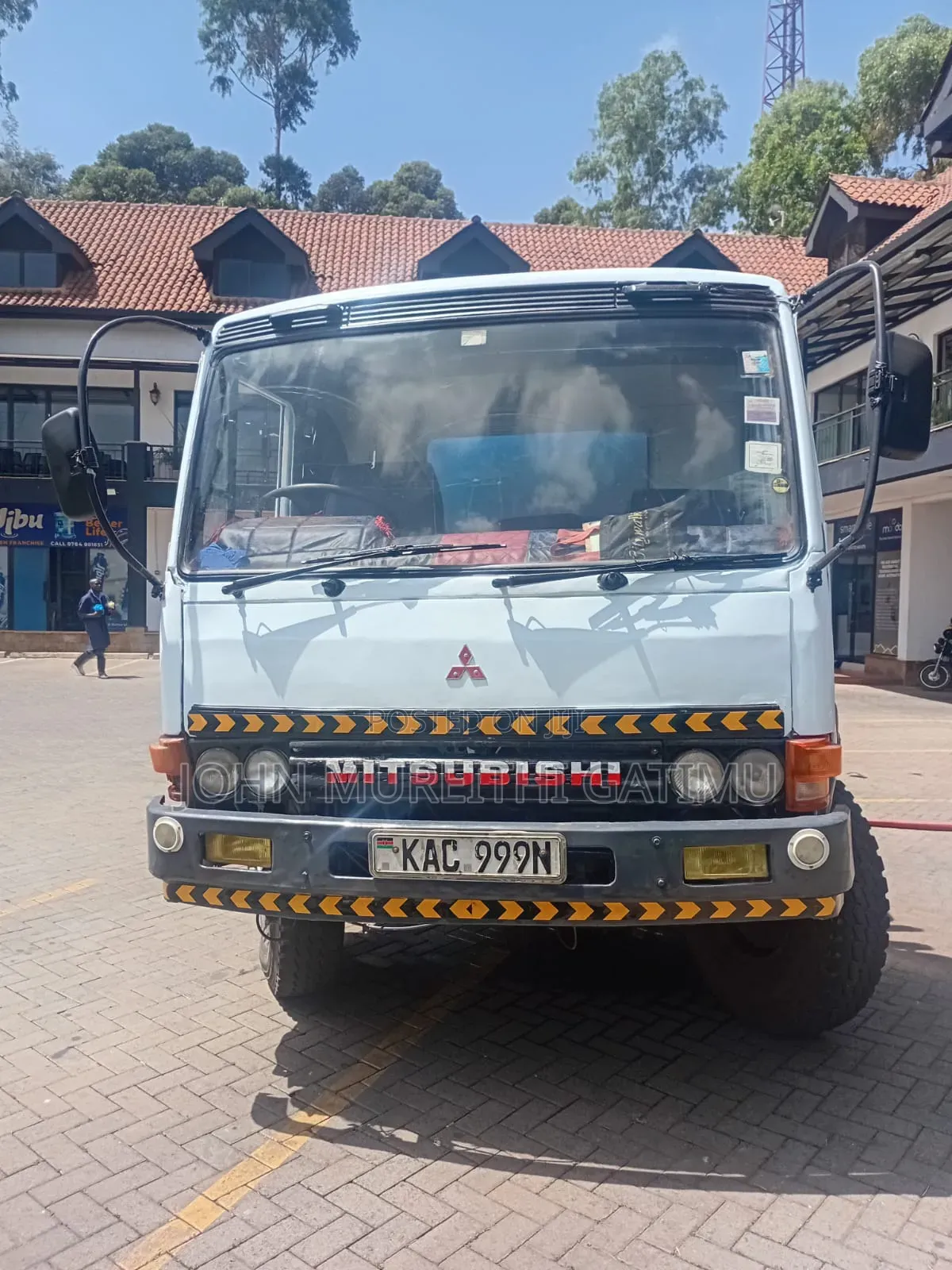 Mitsubishi 1997 White