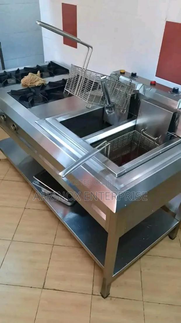 Kitchen Gas Cooker, Three Burner Gas Cooker With Chips Deep Fryer