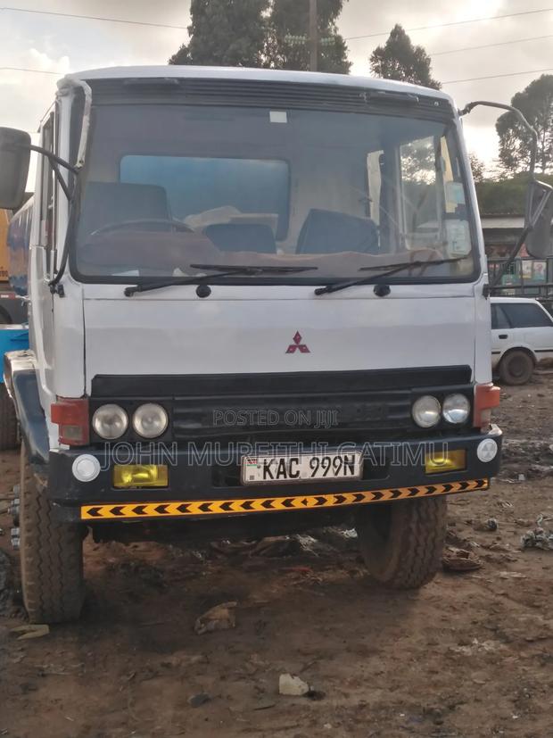 Mitsubishi 1994 White - main view