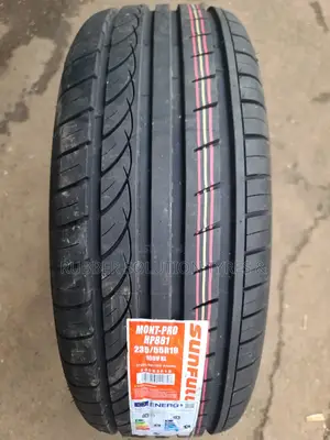 235/55r19 Sunfull Tyres 105v X/L Mont-Pro Hp881