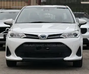 Toyota Axio 1.5 Hybrid 2WD 2018 White