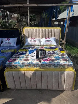 Cream Gold 5 by 6 Panel Bed ,