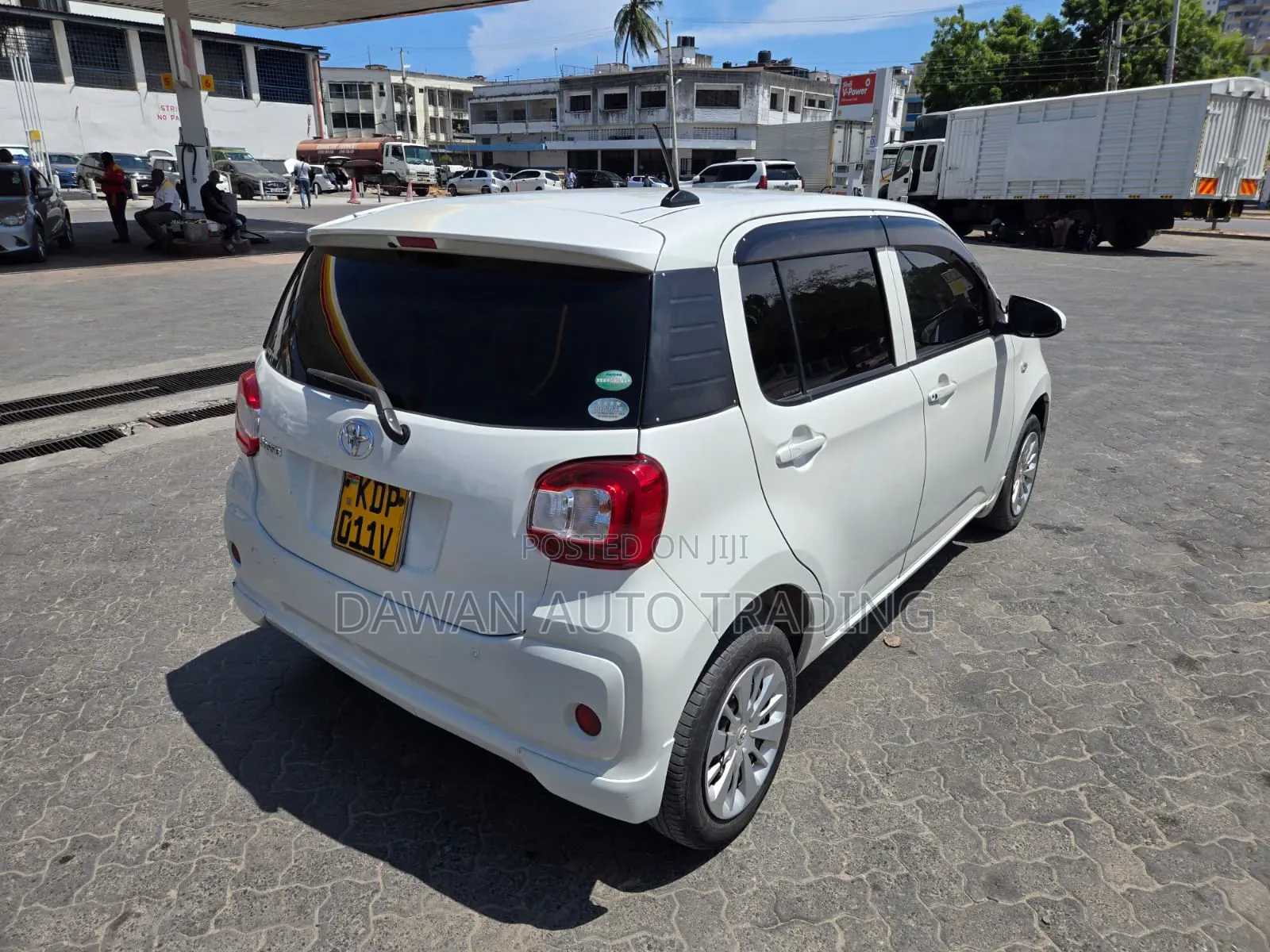 Toyota Passo 2018 White