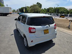 Toyota Passo 2018 White