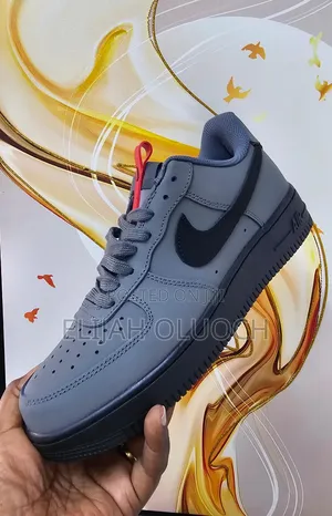 Nike Airforce 1 'dark Grey N Black'
Quality 👌🏼👌🏼
Sizes 37-45