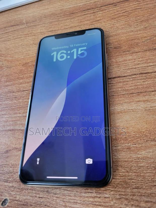 Apple iPhone 11 Pro Max 64 GB Silver - thumbnail 4