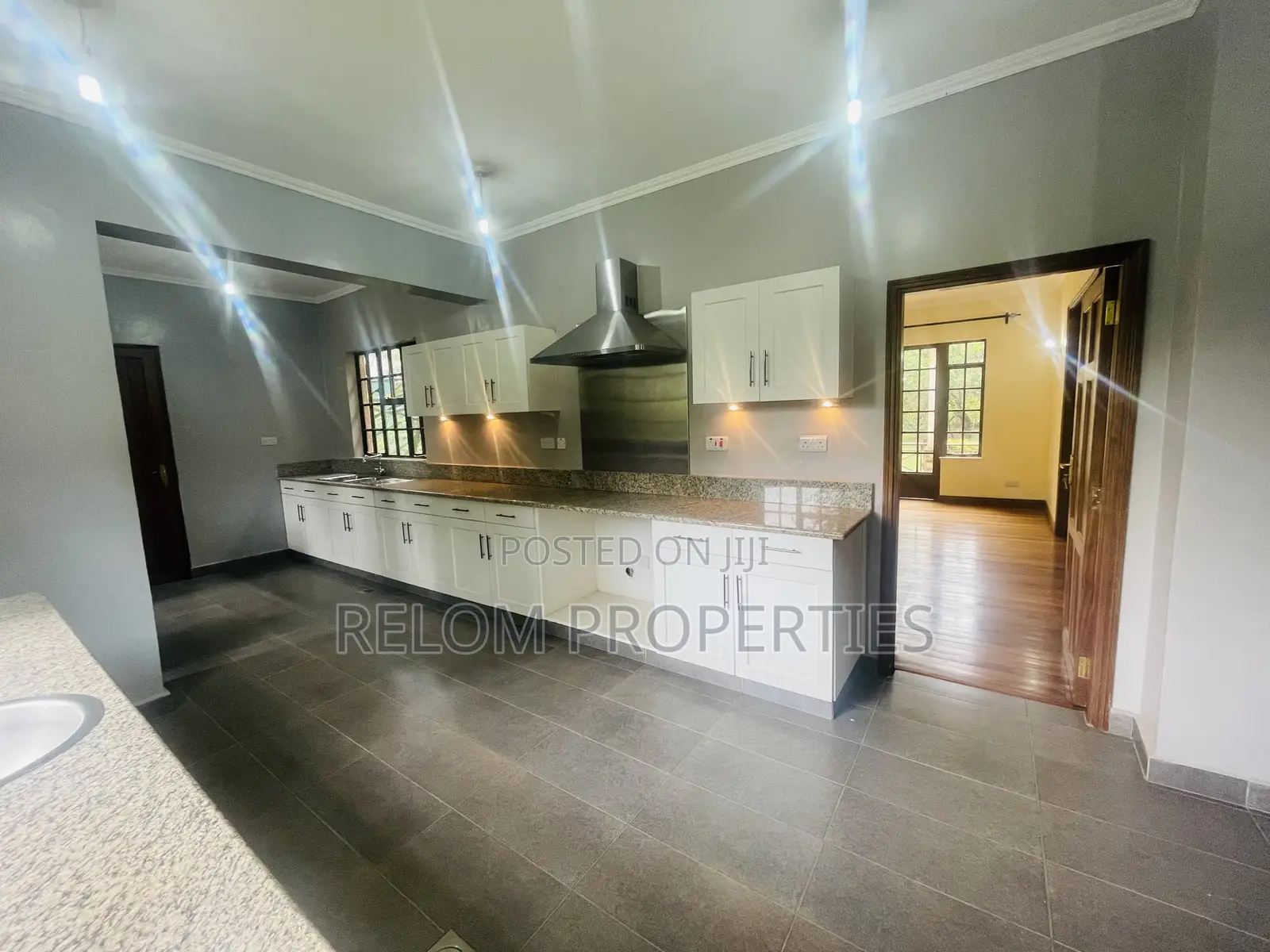 5bdrm Penthouse in Karen C for sale