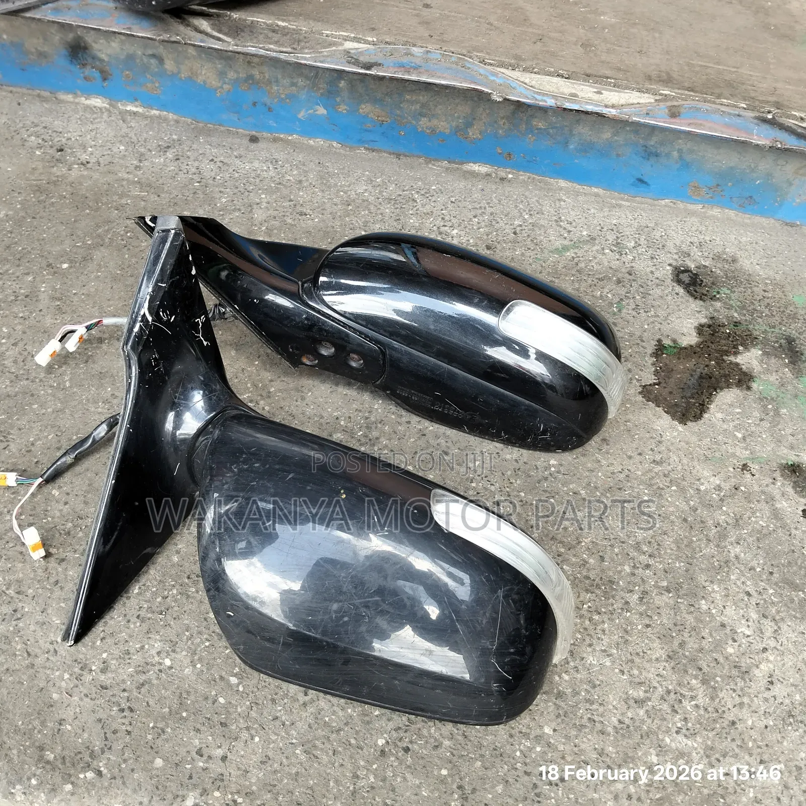Toyota Mark X Grx120 Powered Side Mirror With Blinker. Ex Japan