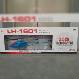 Remote Controlled Helicopter - thumbnail 2