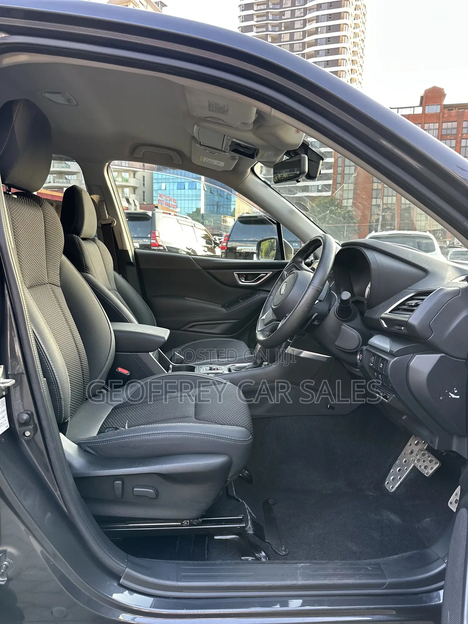 Subaru Forester Premium AWD 2019 Gray