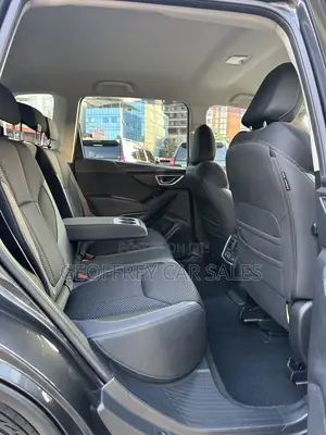 Subaru Forester Premium AWD 2019 Gray