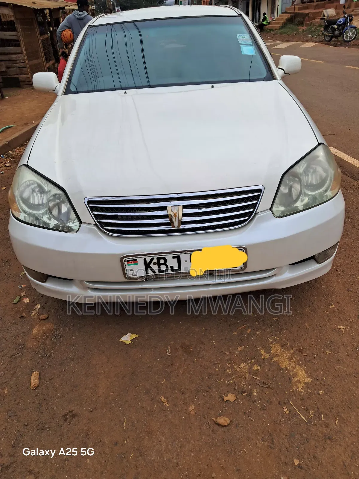 Toyota Mark II 2002 White