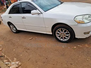 Toyota Mark II 2002 White