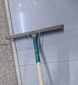 18" Fitted Heavy Duty Squeegee With Strong Wooden Handle