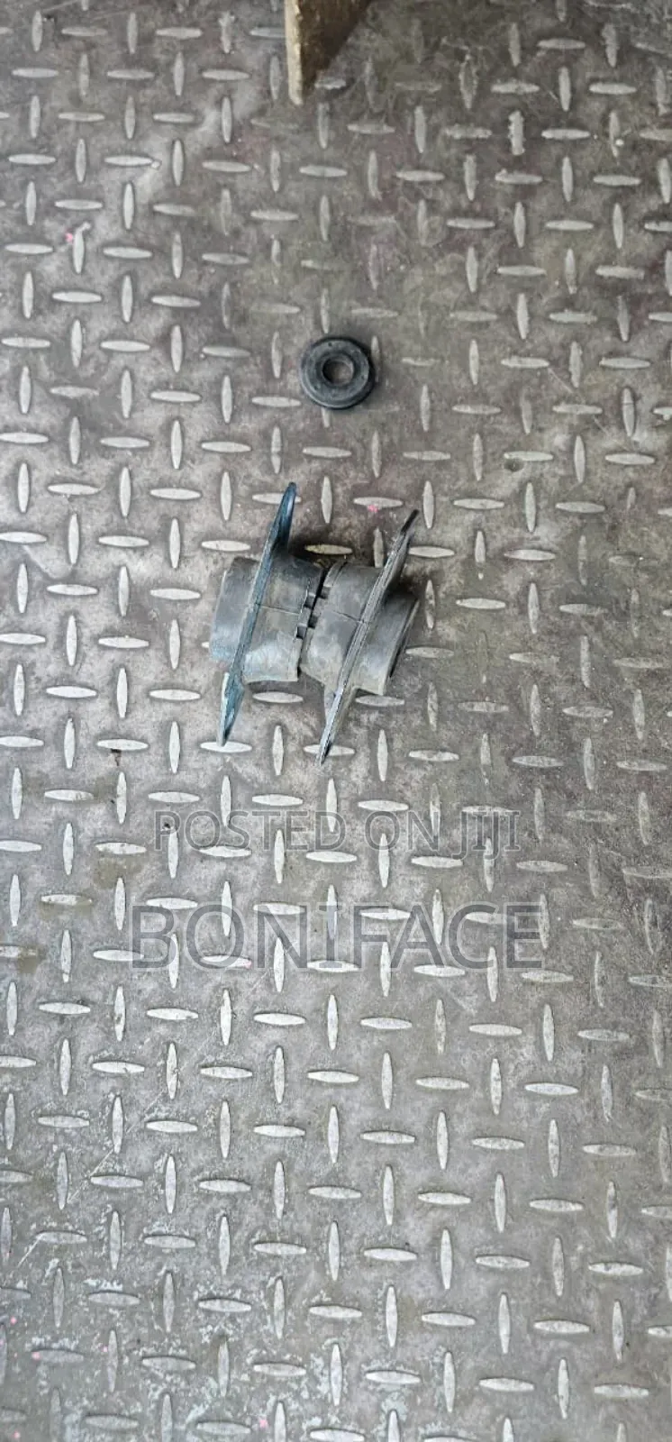 Nissan Tiida Gearbox Mounting Available