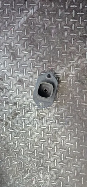 Nissan Juke Gearbox Mounting Ex Japan