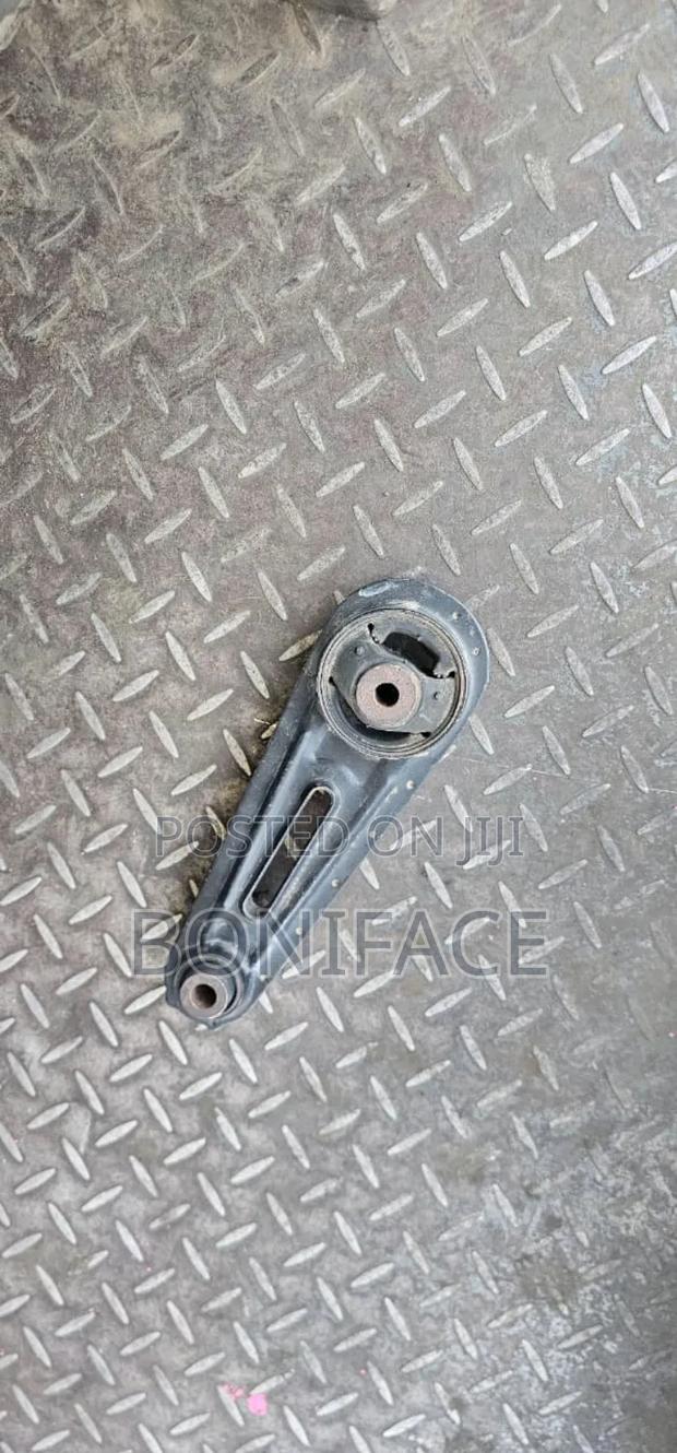 Lafesta/Serena Gearbox Mounting Still Available