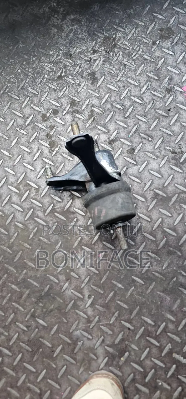 Toyota Harrier Gearbox Mounting on Sale