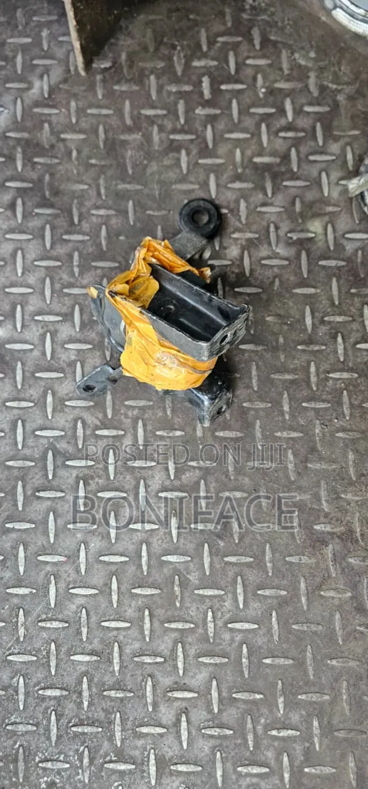 Toyota Wish Engine Mounting Ex Japan
