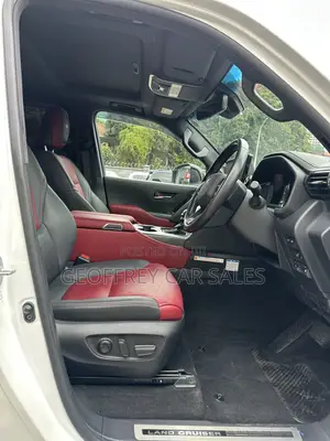 Toyota Land Cruiser Prado 2022 White