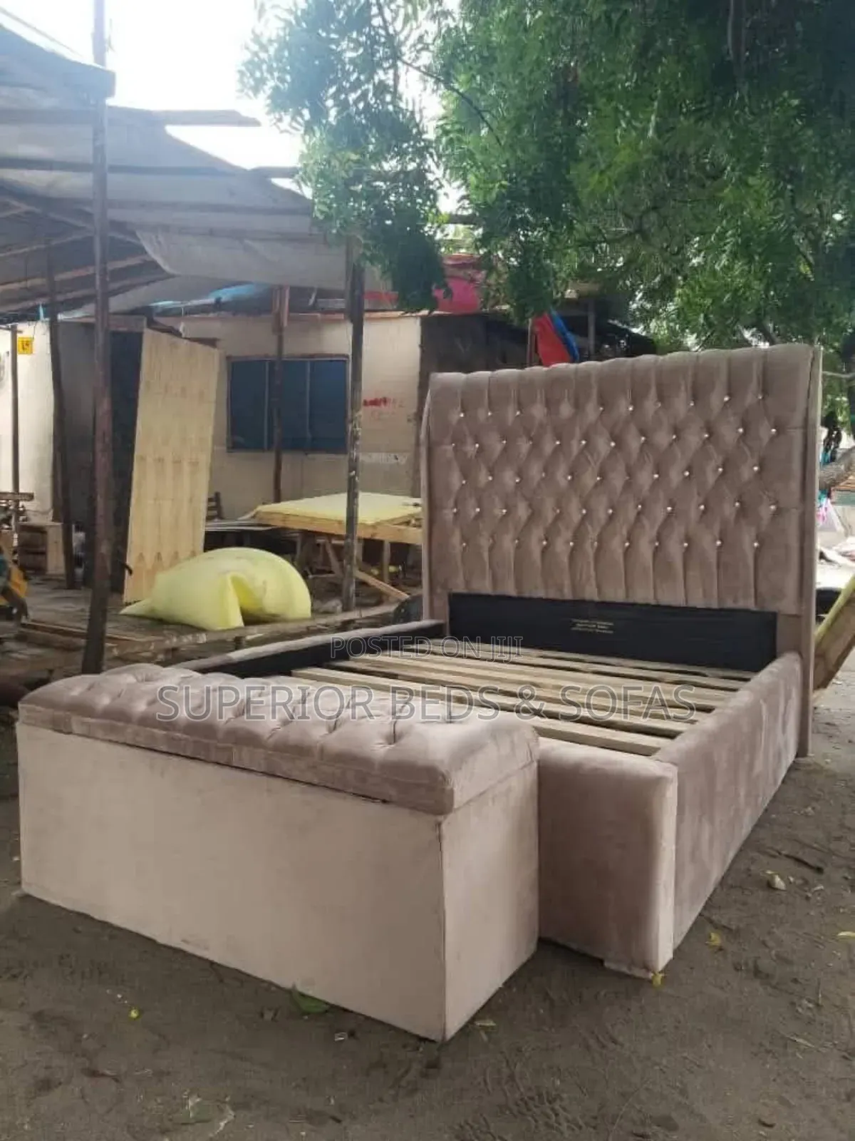 Beige Tufted Quality 5 by 6 Bed