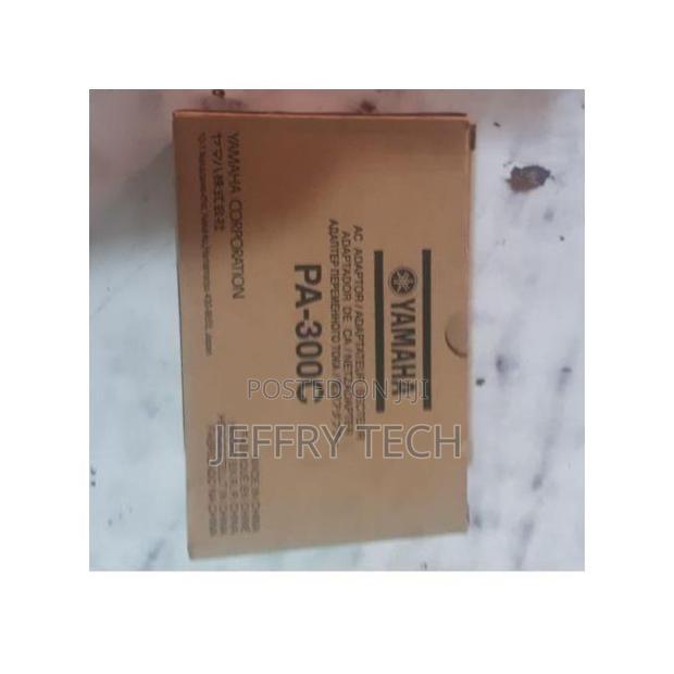 Yamaha Keyboard Power Adapter Pa-300c 16v. - main view