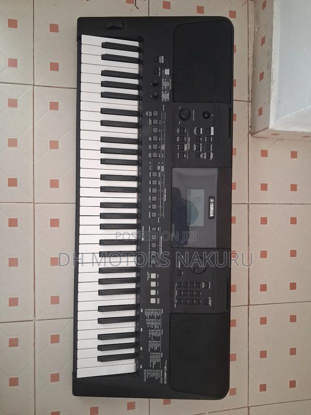 Piano PSR E463 - main view
