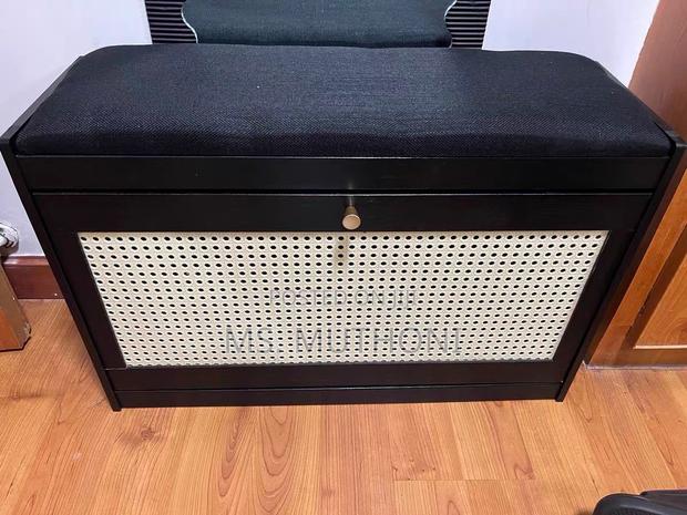 Entryway Black Wooden Shoe Storage Bench With A Padded Seat - main view