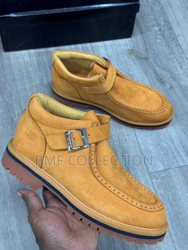 Leather Timberland Boots - main view