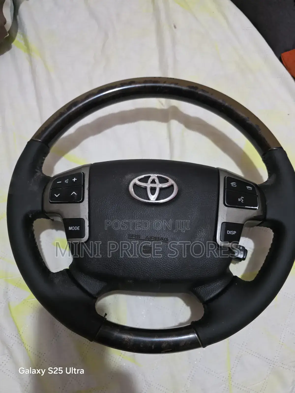 Steering Wheel With Airbag