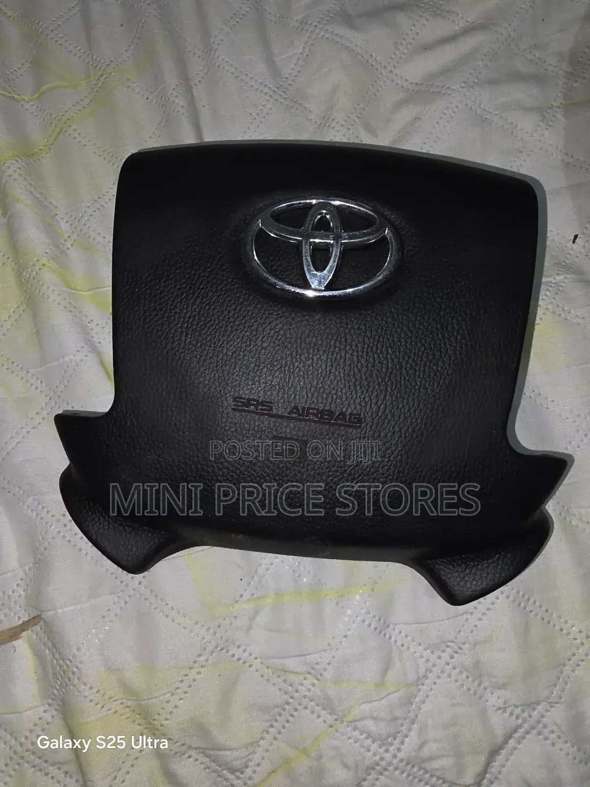 Steering Wheel With Airbag