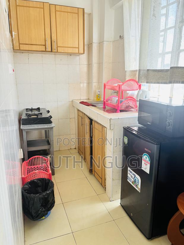 One Bedroom Airbnb Apartment - thumbnail 9