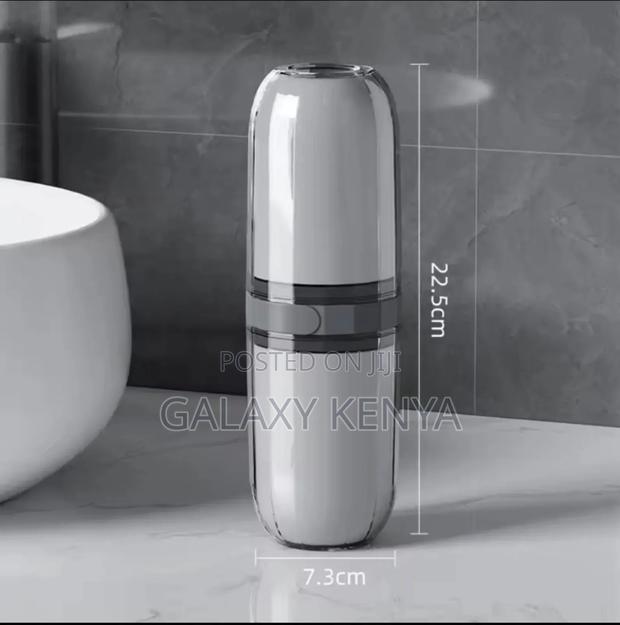 Bigger Portable Travel Toothbrush Holder With 4 Cups - thumbnail 8