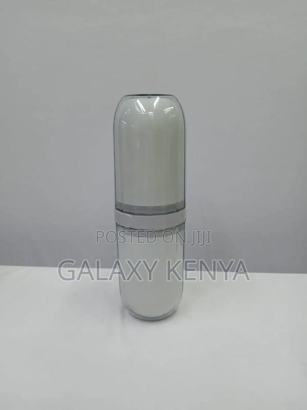 Bigger Portable Travel Toothbrush Holder With 4 Cups - thumbnail 10