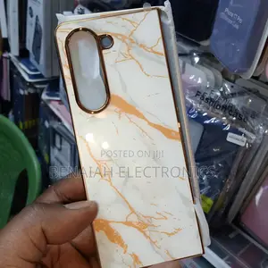 Fold 5 Cover With Protector