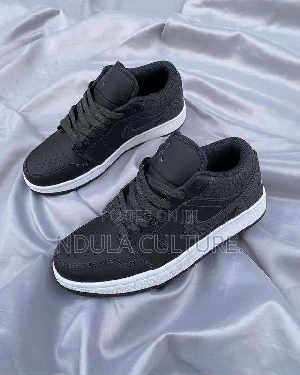 Nike Jordan 1 Lowcut - thumbnail 3