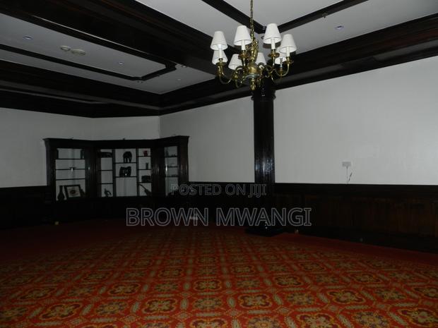 Lounge Space for Rent - main view