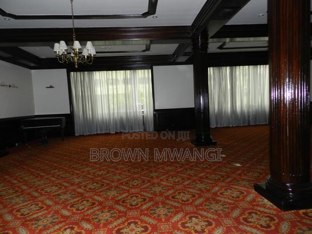 Lounge Space for Rent - thumbnail 6