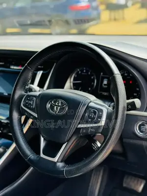 Toyota Harrier 2019 White