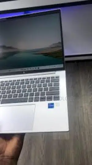 Laptop HP EliteBook 840 10 16GB Intel Core i7 SSD 512GB