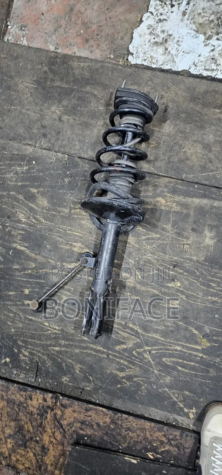 Toyota Harrier Rear Shock on Sale