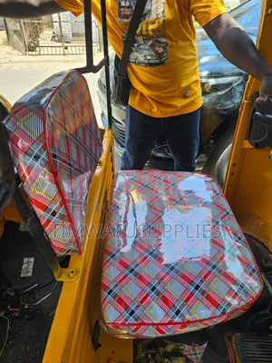 Piaggio 2022 Yellow