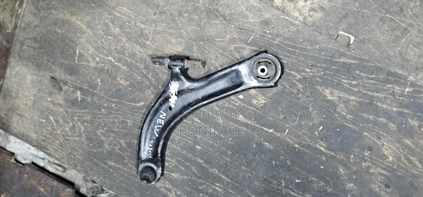 Nissan Serena Arms Available