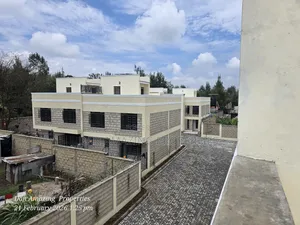 3bdrm Townhouse/Terrace in Roimen, Matasia for sale