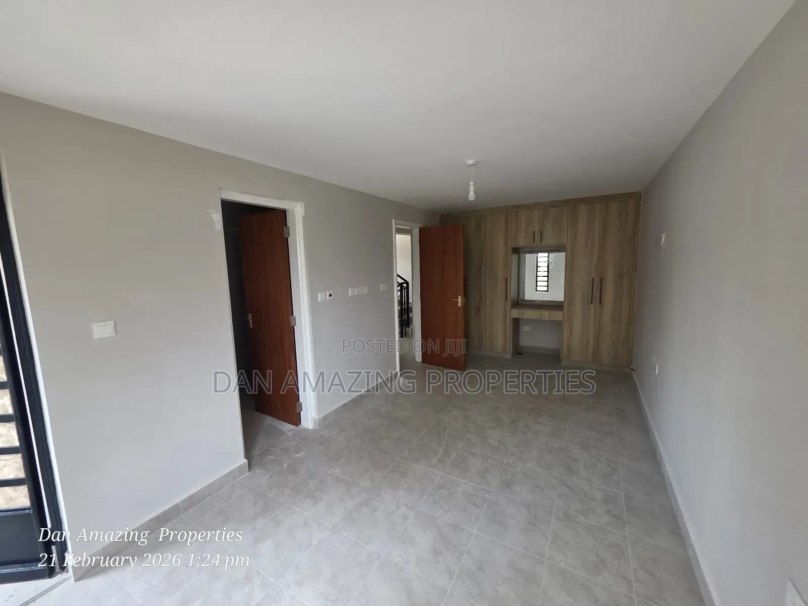3bdrm Townhouse/Terrace in Roimen, Matasia for sale
