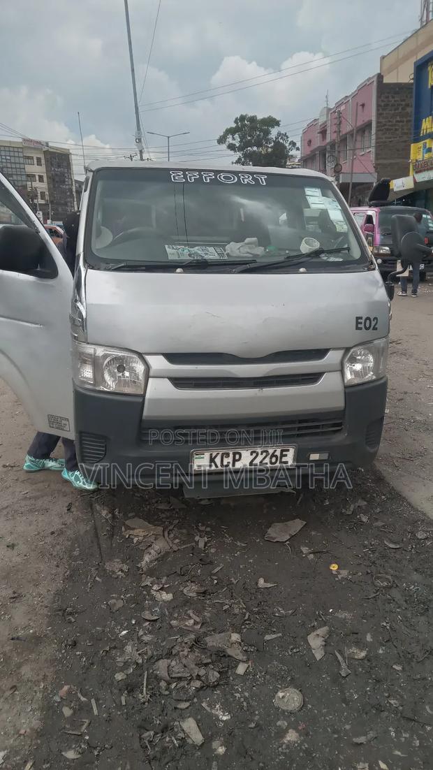 Toyota HiAce 2012 Grey - thumbnail 5